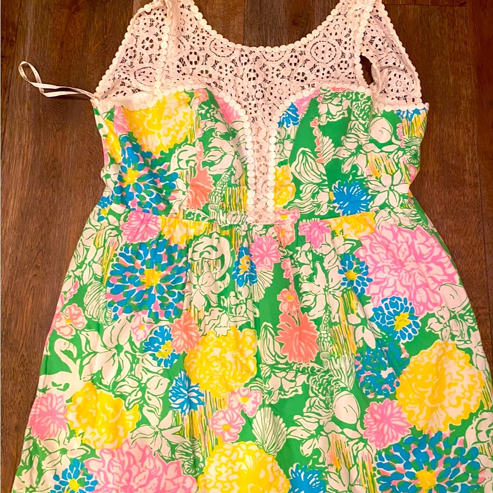 Lilly Pulitzer Raegan Dress in Hibiscus Stroll size 14 vintage with lace
